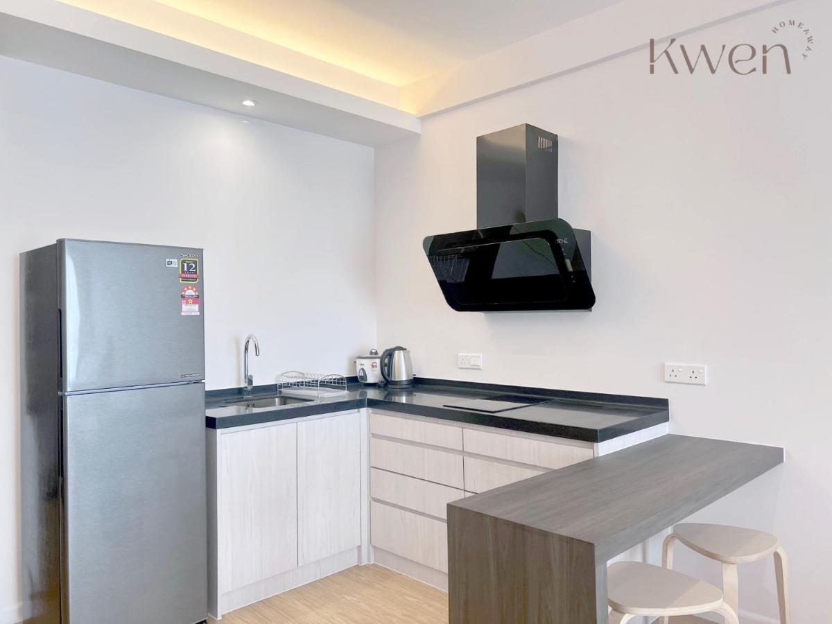 Kwen Suites-tanjung Aru Infinitypool Seaview/airport View *