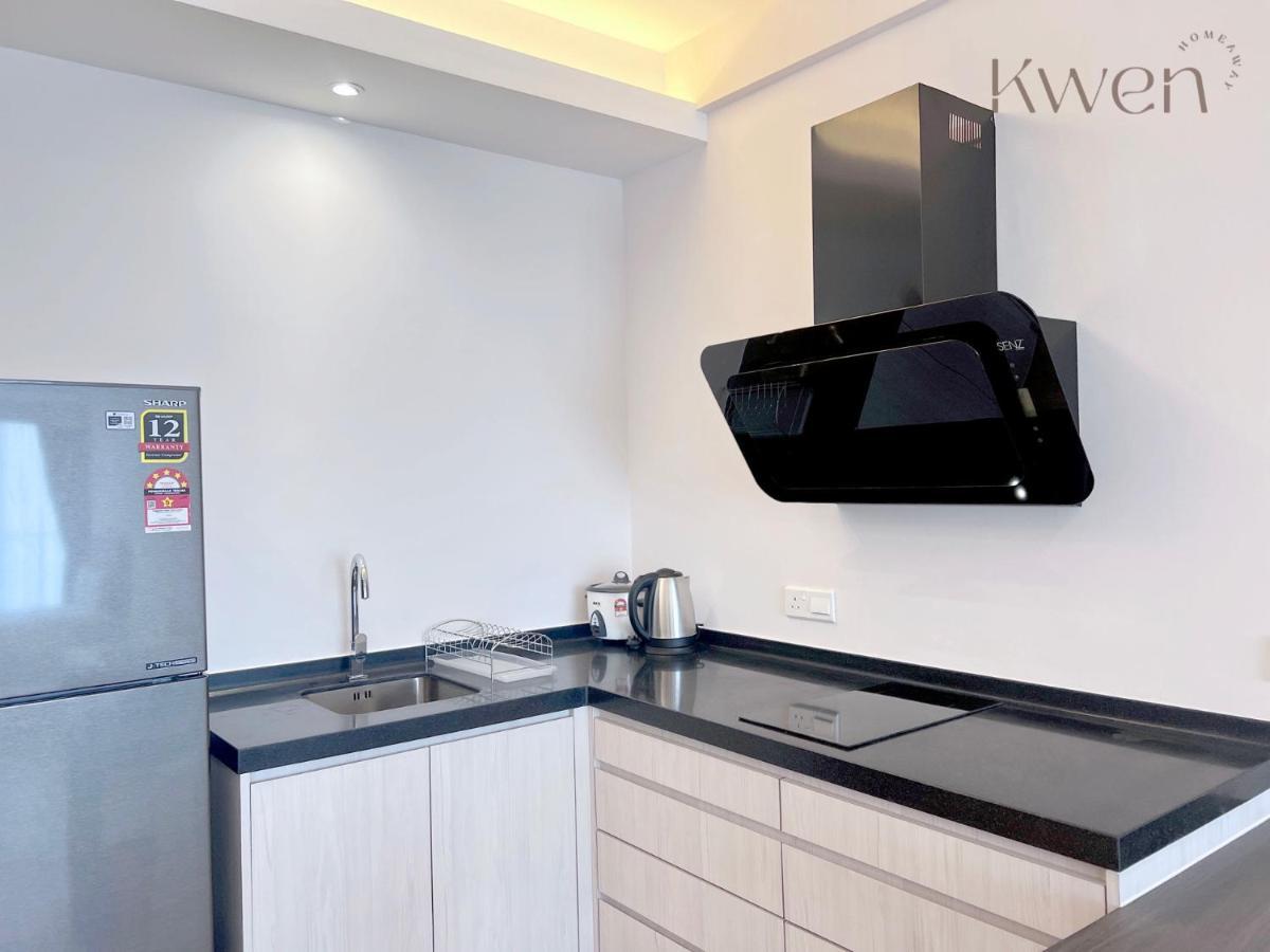 Kwen Suites-tanjung Aru Infinitypool Seaview/airport View Apartment