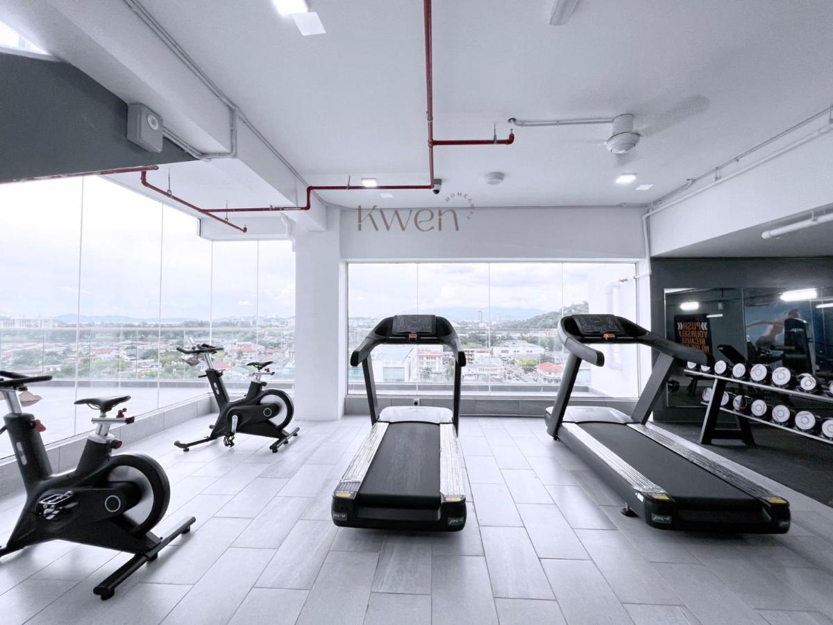 Kwen Suites-tanjung Aru Infinitypool Seaview/airport View Apartment